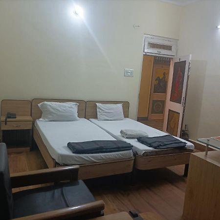 Hotel Midtown Харідвар Екстер'єр фото