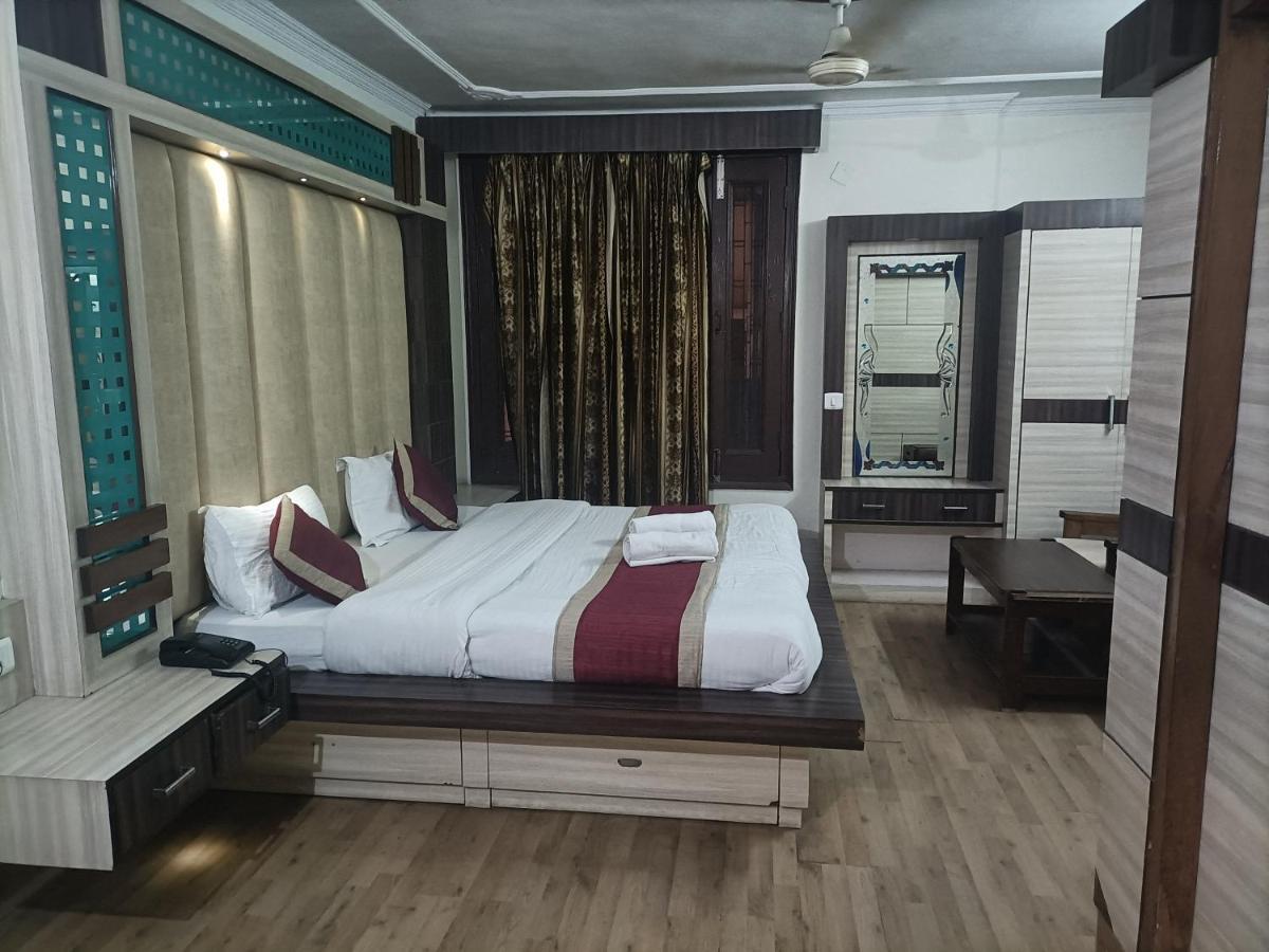 Hotel Midtown Харідвар Екстер'єр фото