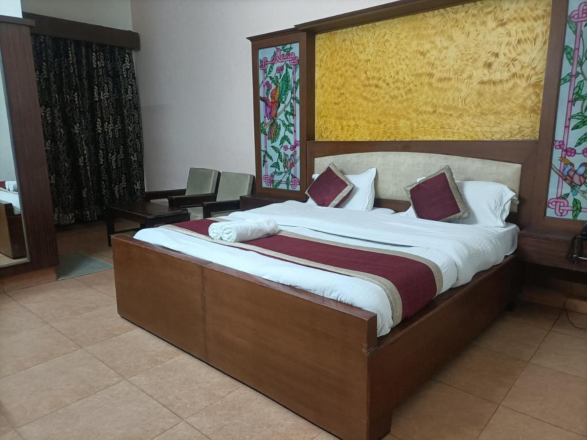 Hotel Midtown Харідвар Екстер'єр фото