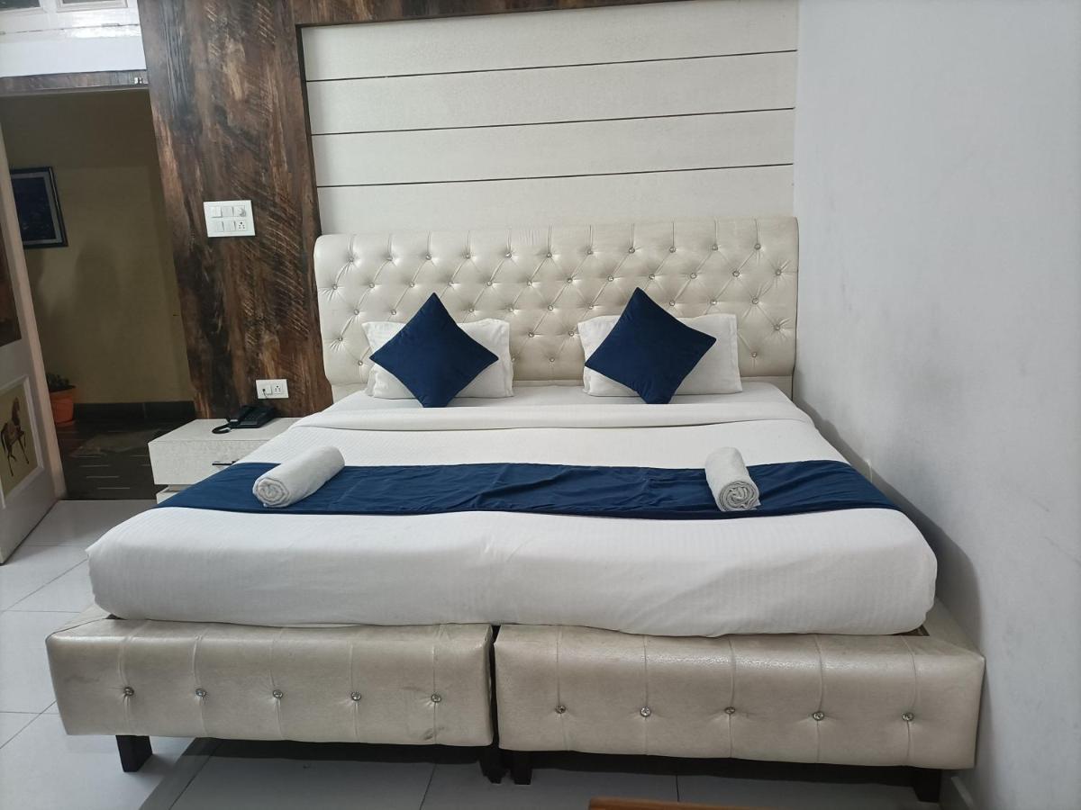 Hotel Midtown Харідвар Екстер'єр фото